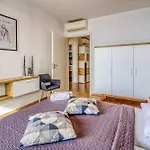 Apartment Island Beauty 2 Njivice