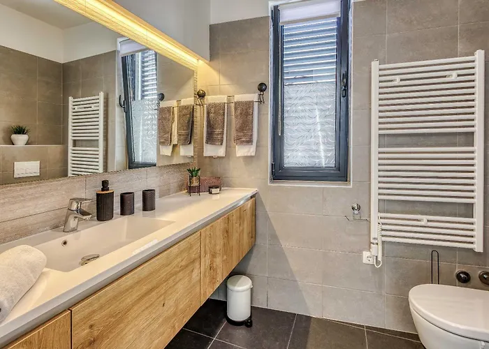 Island Beauty 2 Njivice