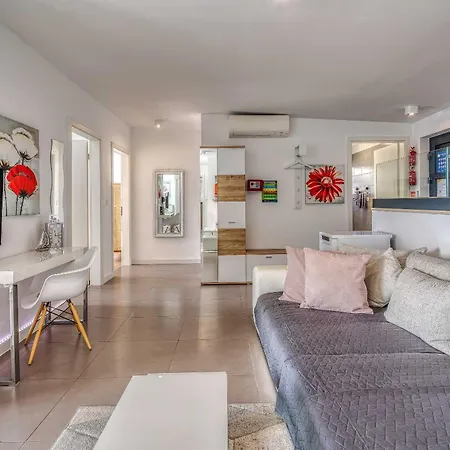 Island Beauty 2 * نجيفيش